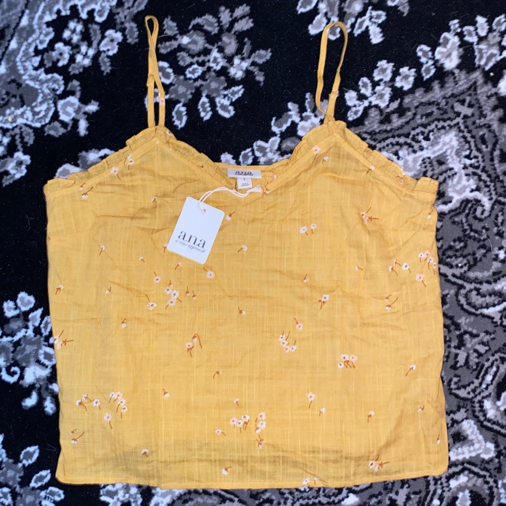 NWT a.n.a ‘Sweet Floral’ Tank Top